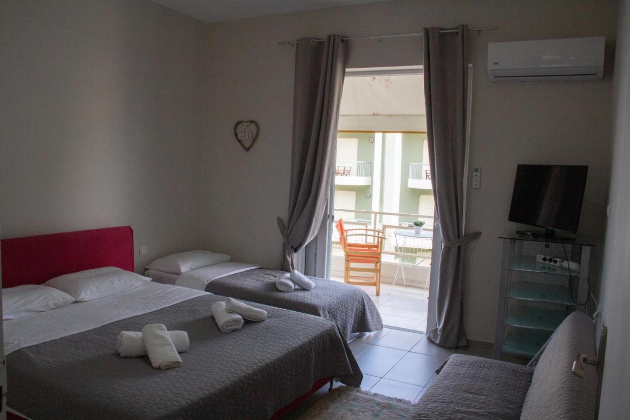 טולון Zoe Apartments מראה חיצוני תמונה
